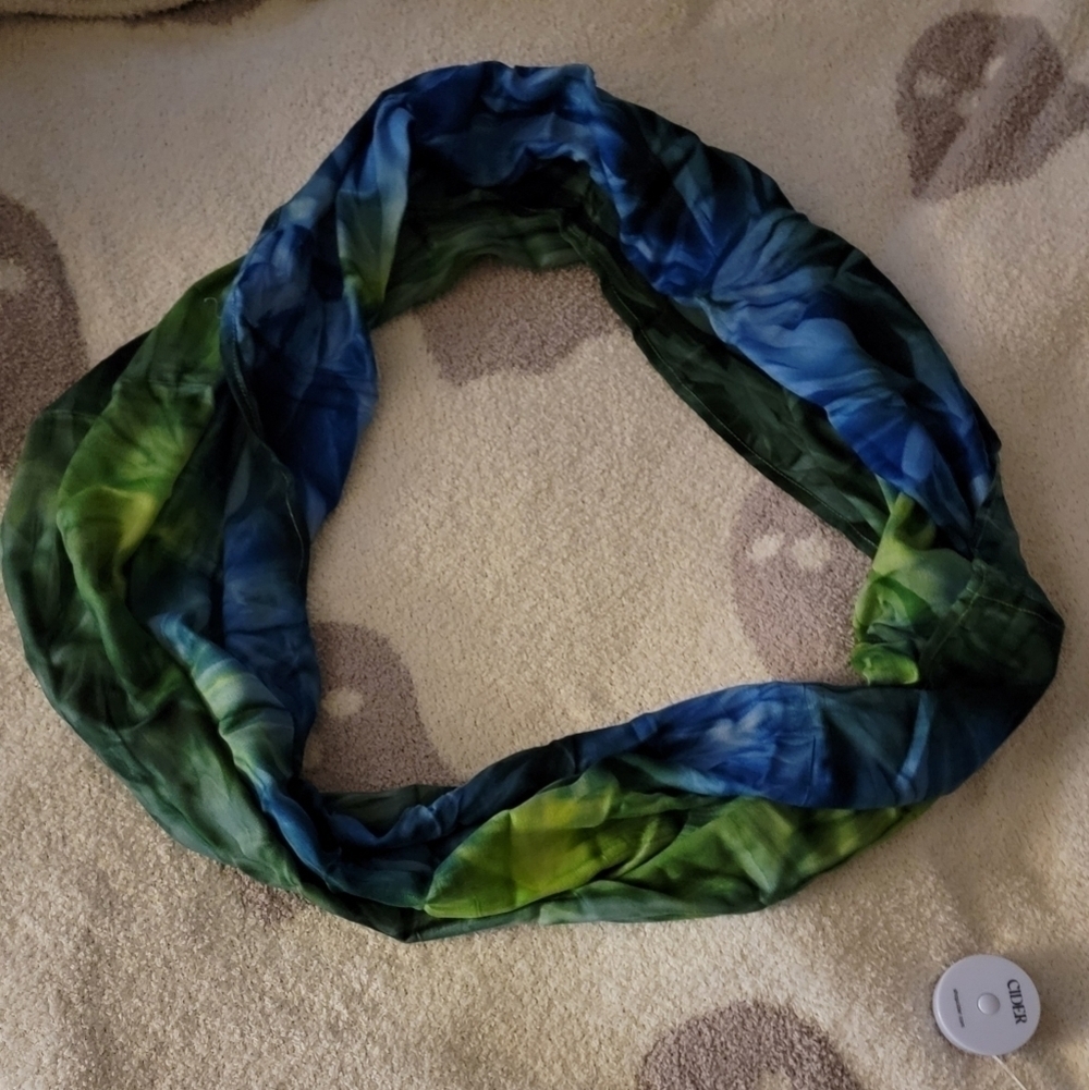 NWOT Boutique Infinity Scarf